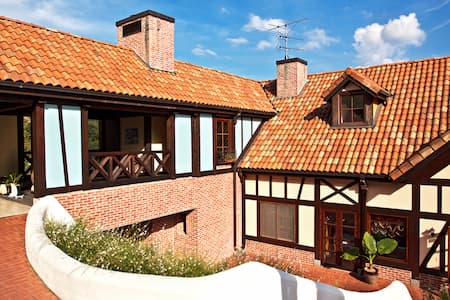 Transform Your Honolulu Home with Exceptional Roof Cleaning Services
